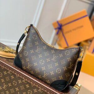 Classic Louis Vuitton Bag: A Stylish and Versatile Choice for Elegance